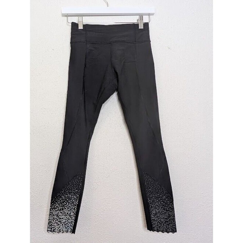 Lululemon‎ Wunder Under Crop II Black Womens Size 4 Scalloped Hem Workout